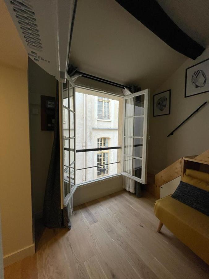Charming Studio Michel Lecomte Paris 75003アパートメント エクステリア 写真